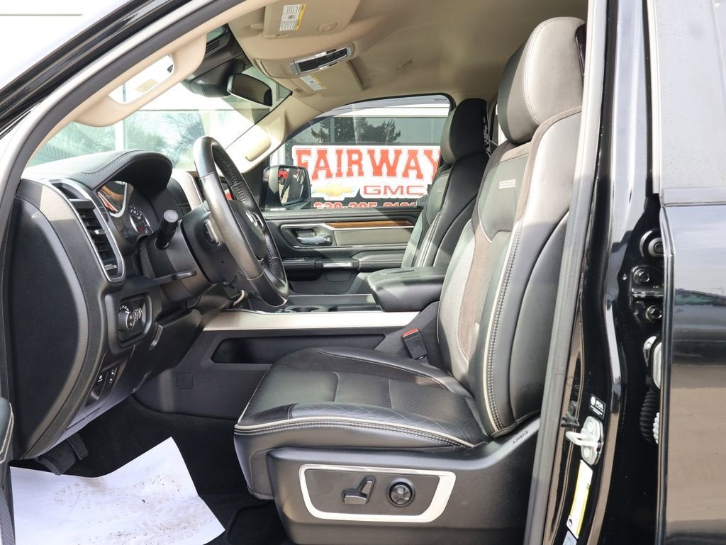 2021 RAM 1500 Laramie Crew Cab 4x4 5'7" Box
