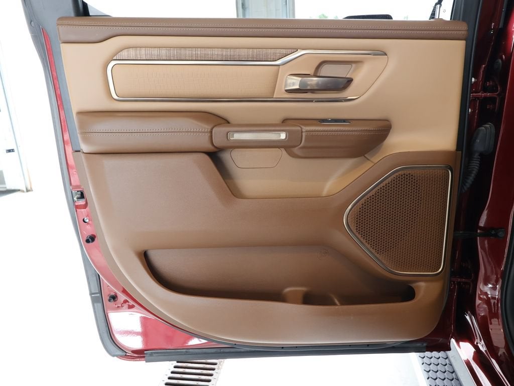 2019 RAM 1500 Longhorn Crew Cab 4x4 5'7" Box