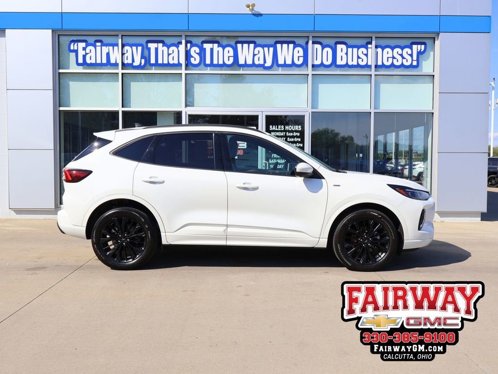 2023 Ford Escape ST-Line Elite