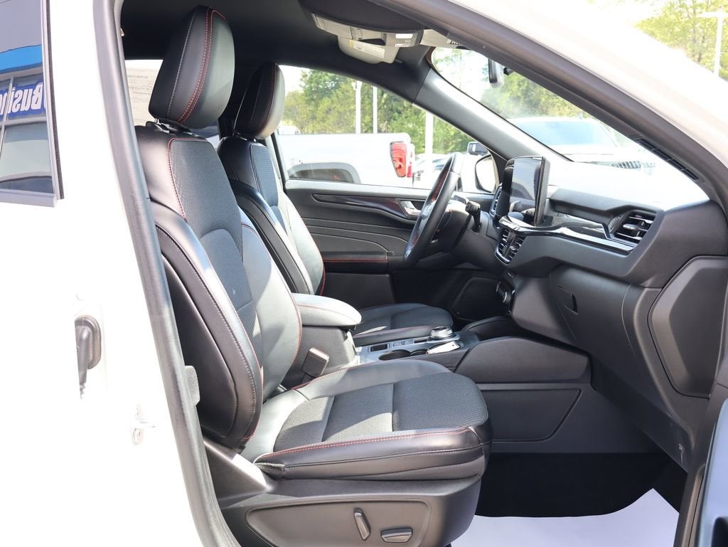 2023 Ford Escape ST-Line Elite