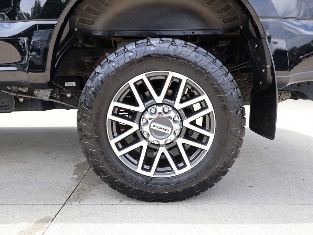 2017 Ford Super Duty F-250 SRW Lariat