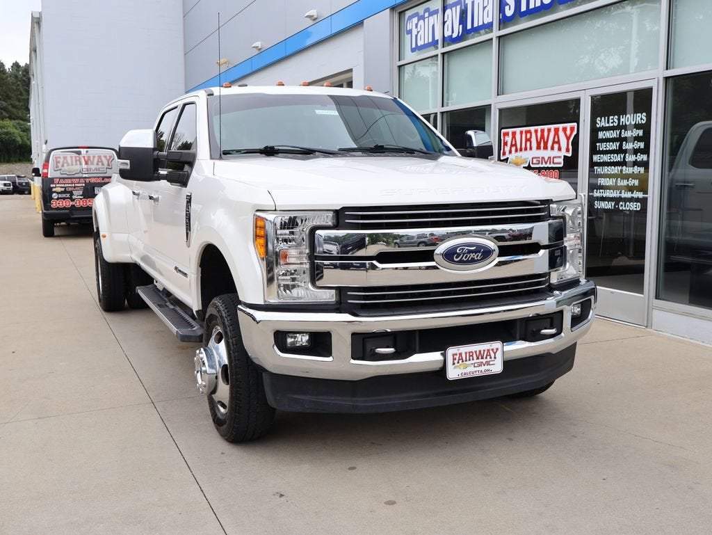 2017 Ford F-350 LARIAT