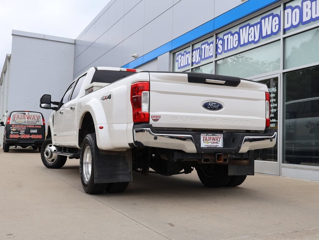 2017 Ford F-350 LARIAT