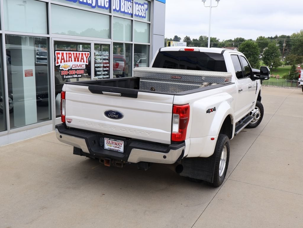 2017 Ford F-350 LARIAT
