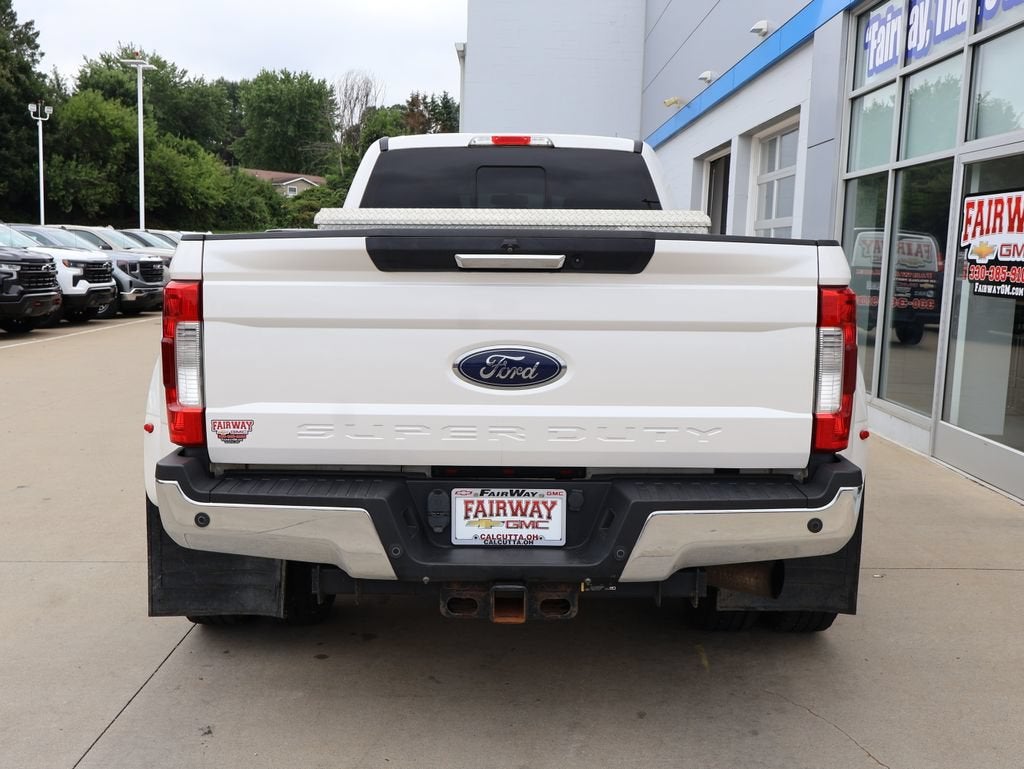 2017 Ford F-350 LARIAT
