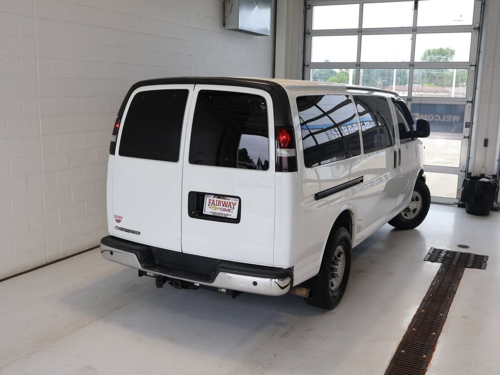 2013 Chevrolet Express Passenger 3500 LT