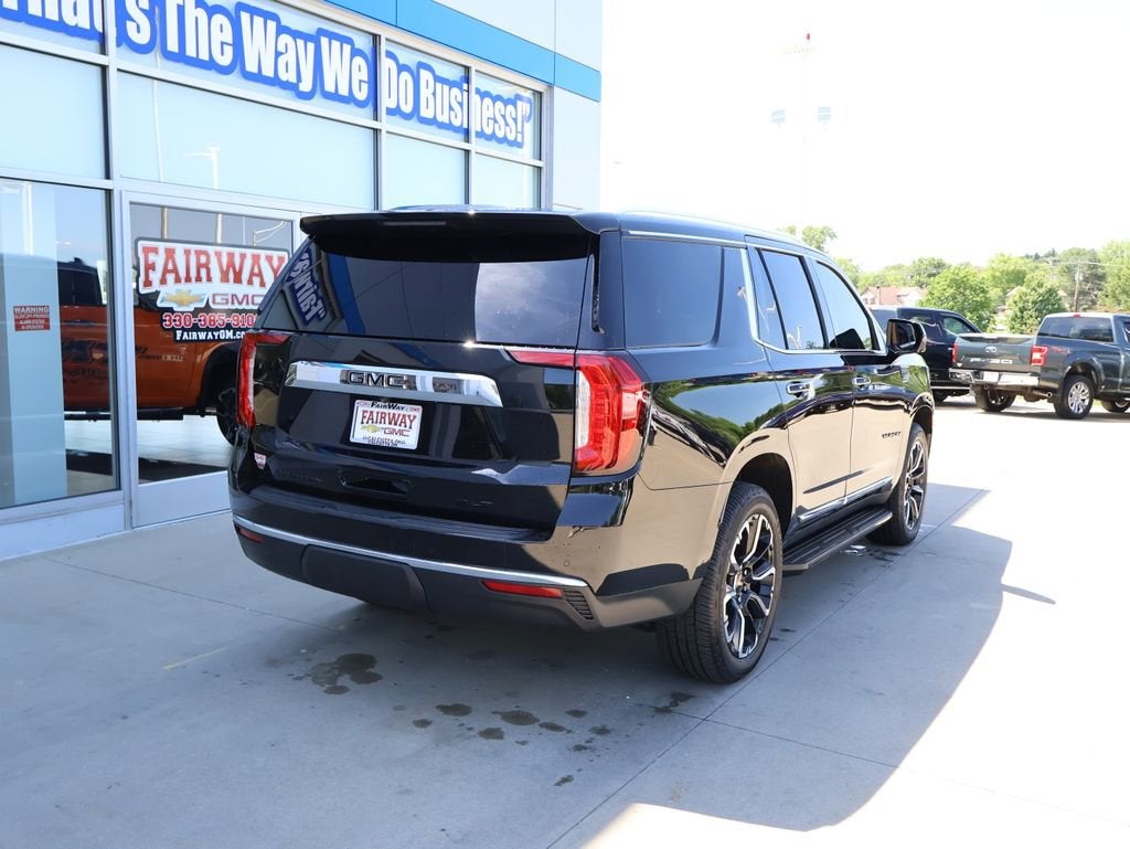 2023 GMC Yukon SLT