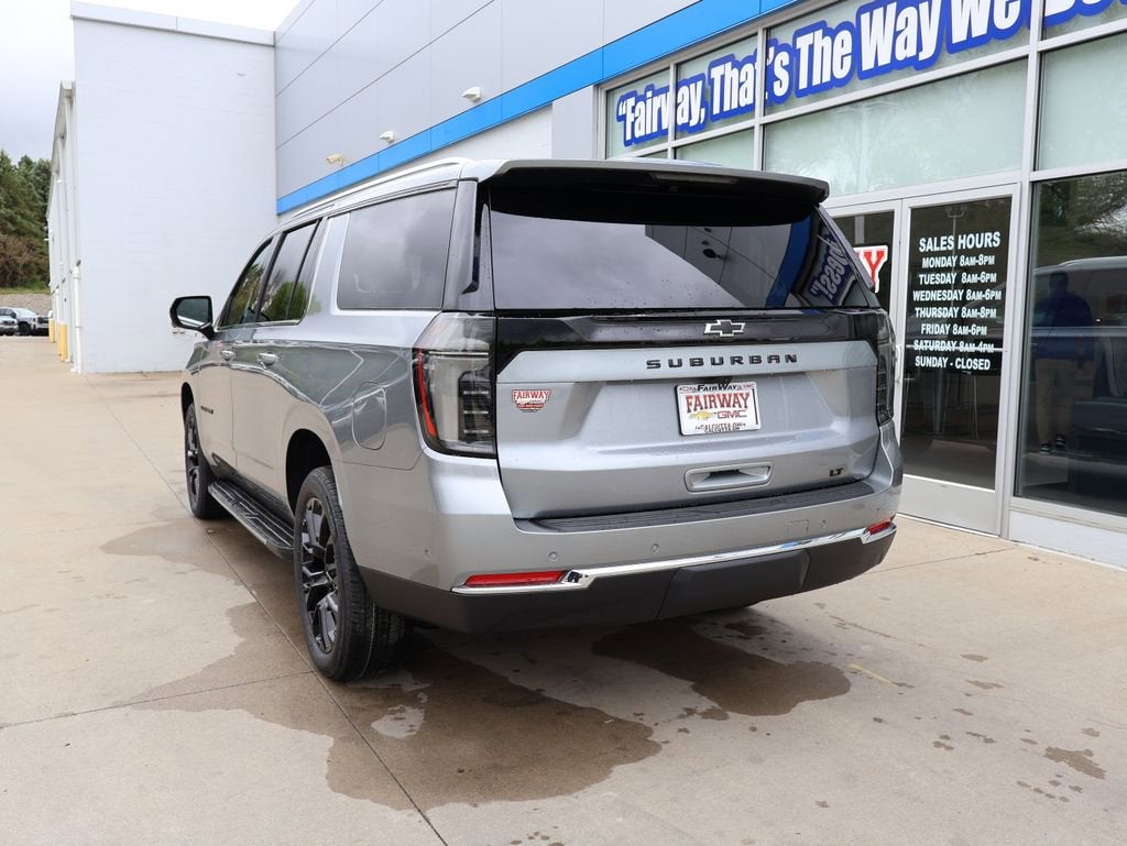2026 Chevrolet Suburban LT