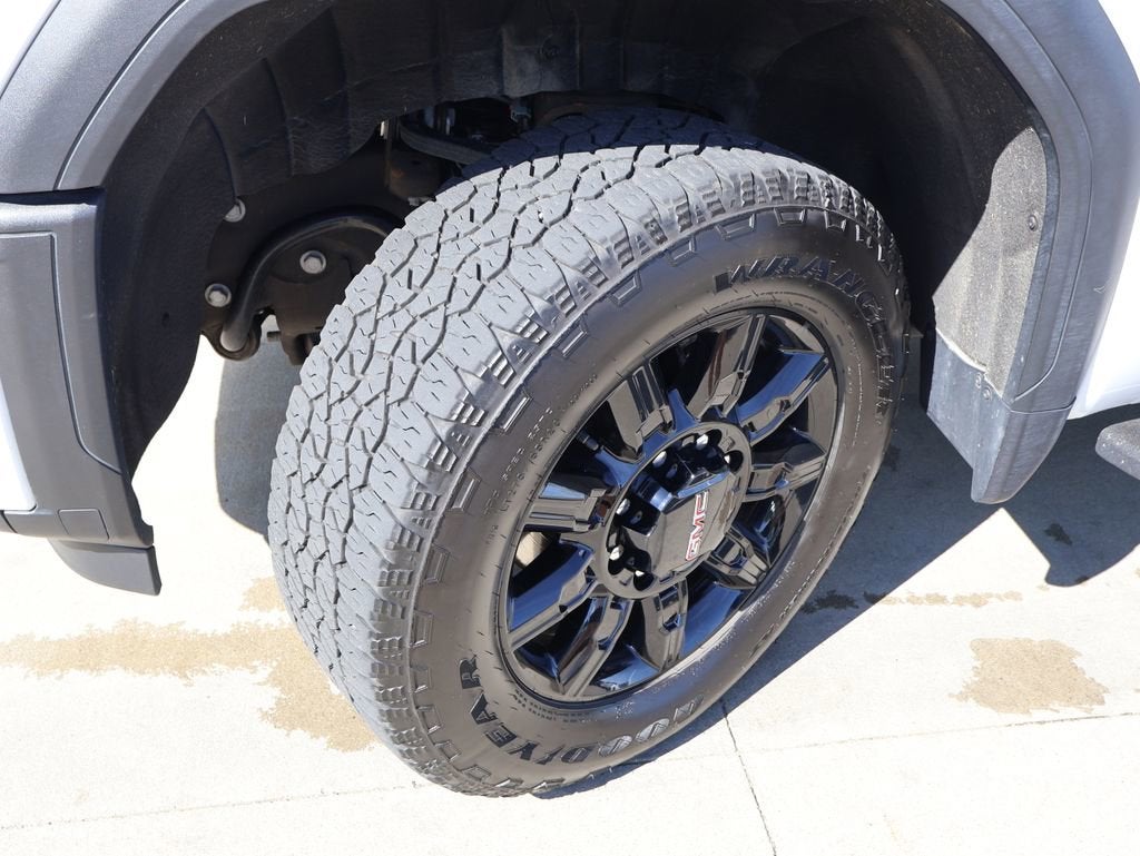 2025 GMC Sierra 2500 HD AT4