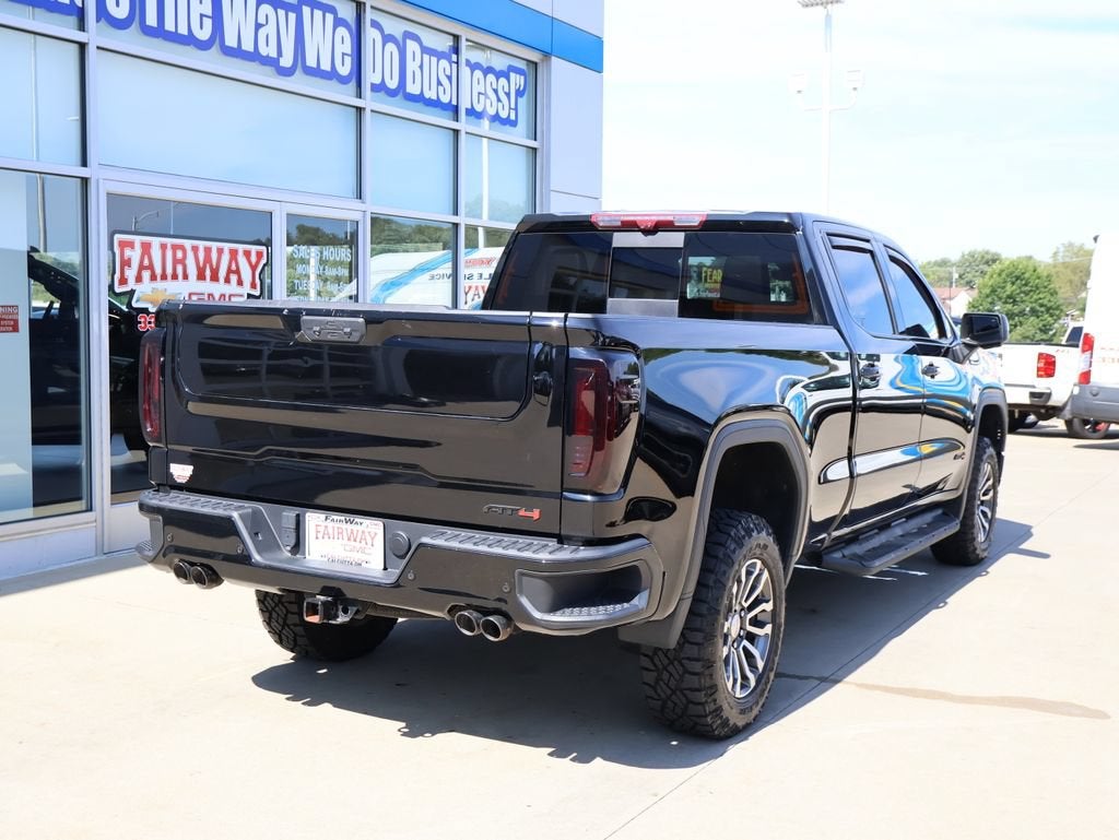 2023 GMC Sierra 1500 AT4