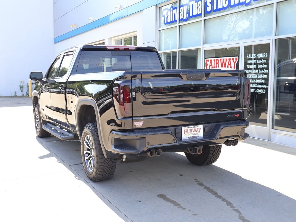 2023 GMC Sierra 1500 AT4