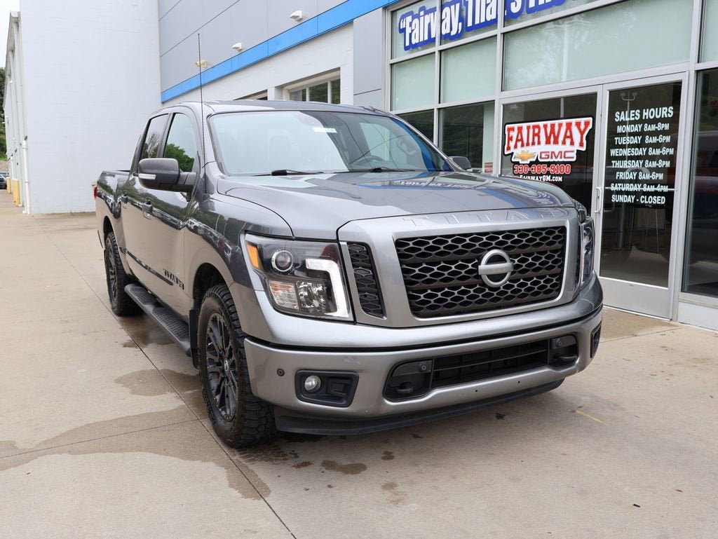 2019 Nissan TITAN SV