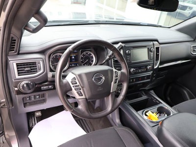 2019 Nissan TITAN SV