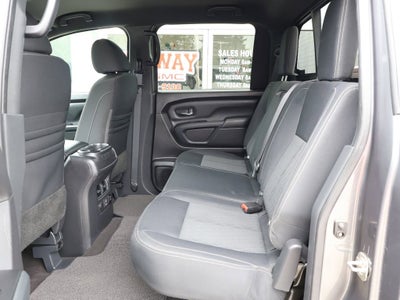 2019 Nissan TITAN SV