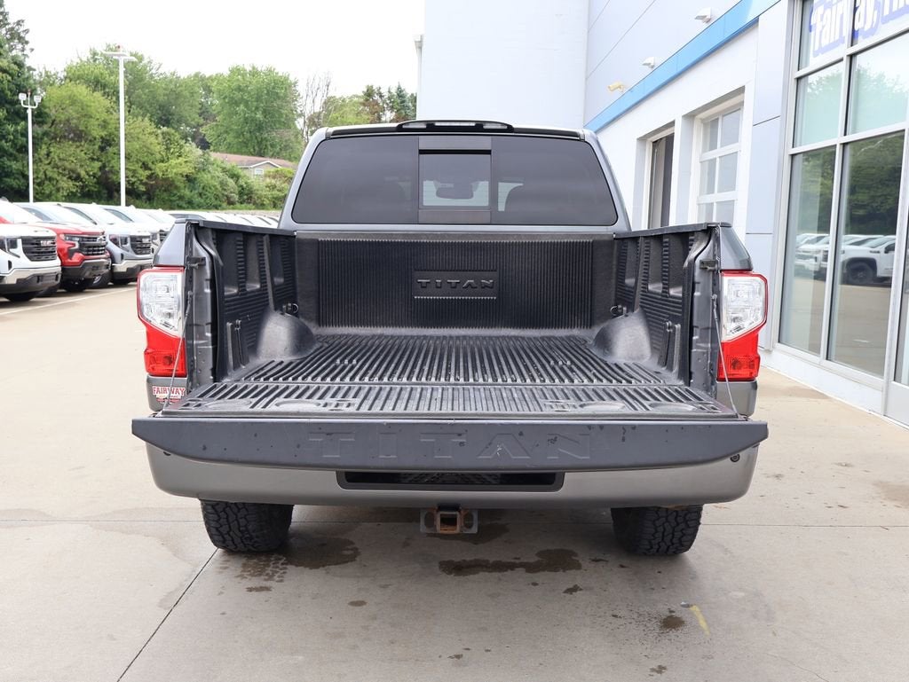 2019 Nissan TITAN SV