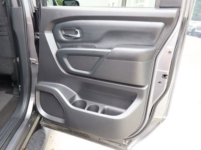 2019 Nissan TITAN SV