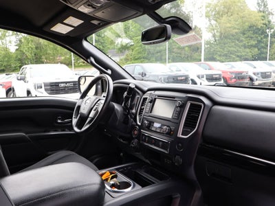 2019 Nissan TITAN SV