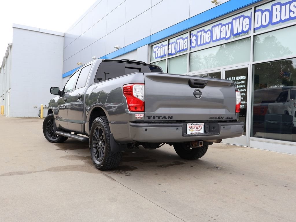 2019 Nissan TITAN SV