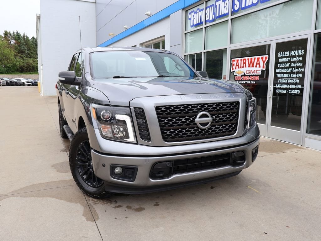 2019 Nissan TITAN SV