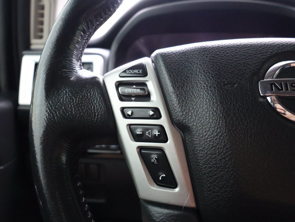 2021 Nissan TITAN Crew Cab SV 4x4