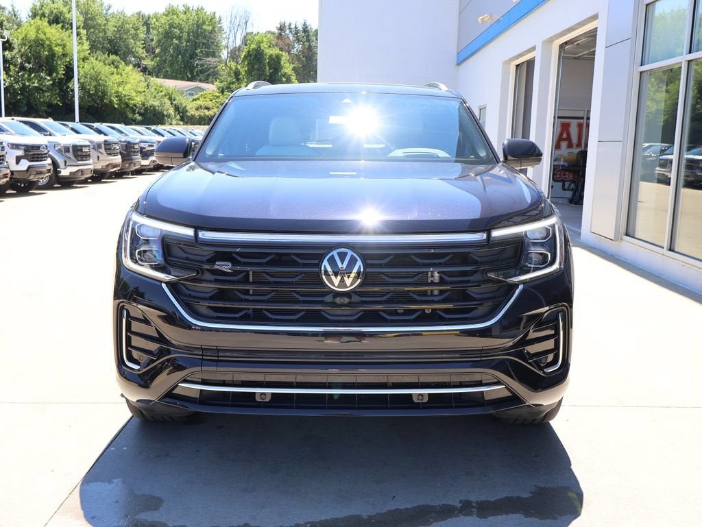2024 Volkswagen Atlas Cross Sport 2.0T SEL Premium R-Line