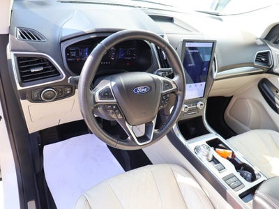 2023 Ford Edge Titanium
