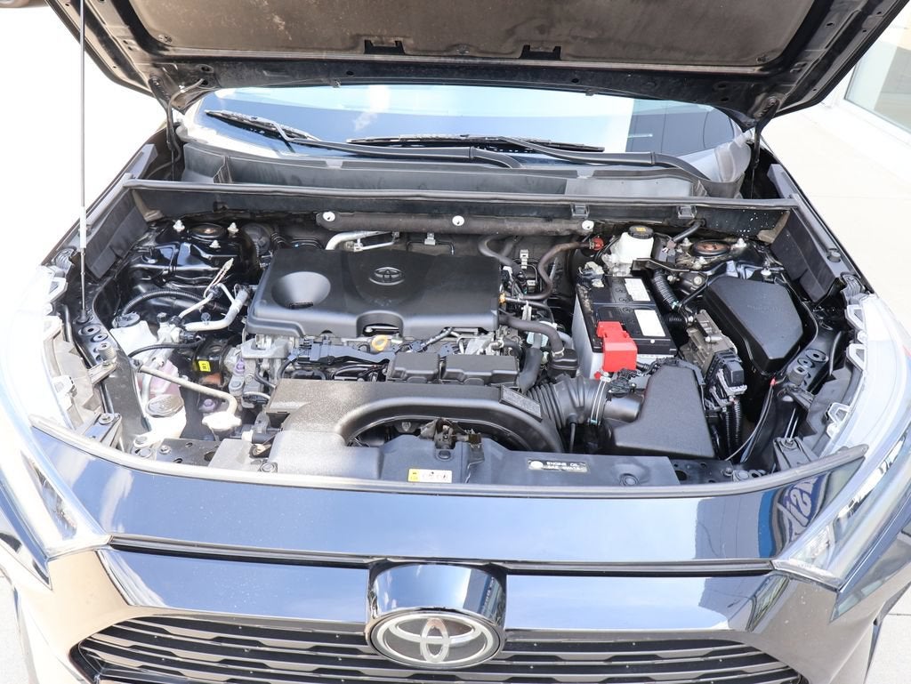2020 Toyota RAV4 LE