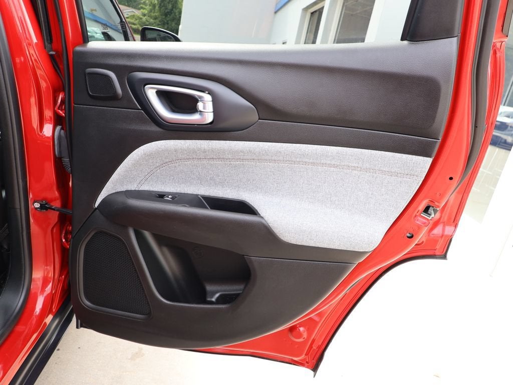 2024 Jeep Compass Latitude Lux FWD