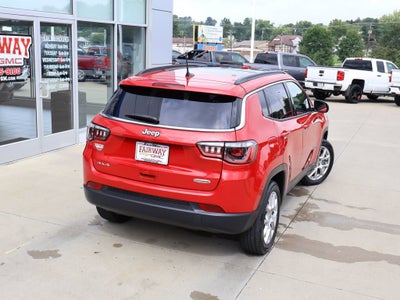 2024 Jeep Compass Latitude Lux FWD