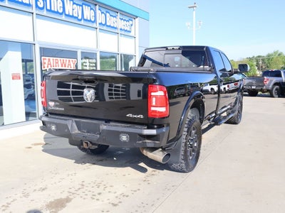 2021 RAM 3500 Laramie Crew Cab 4x4 8' Box