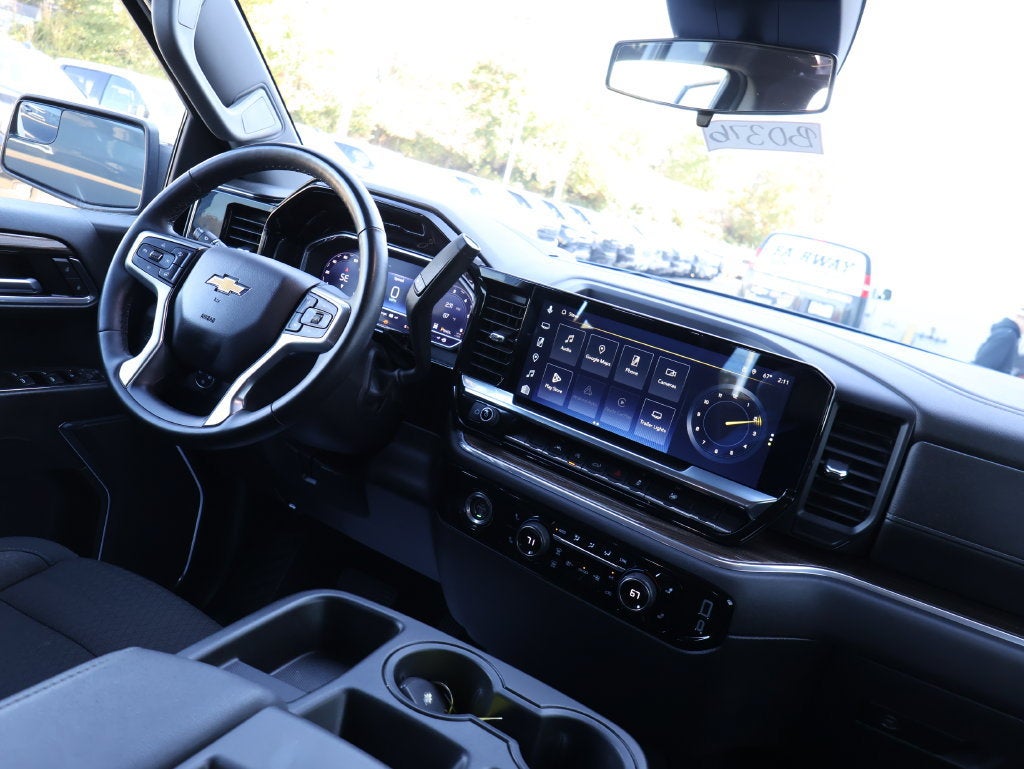 2024 Chevrolet Silverado 1500 LT (2FL)