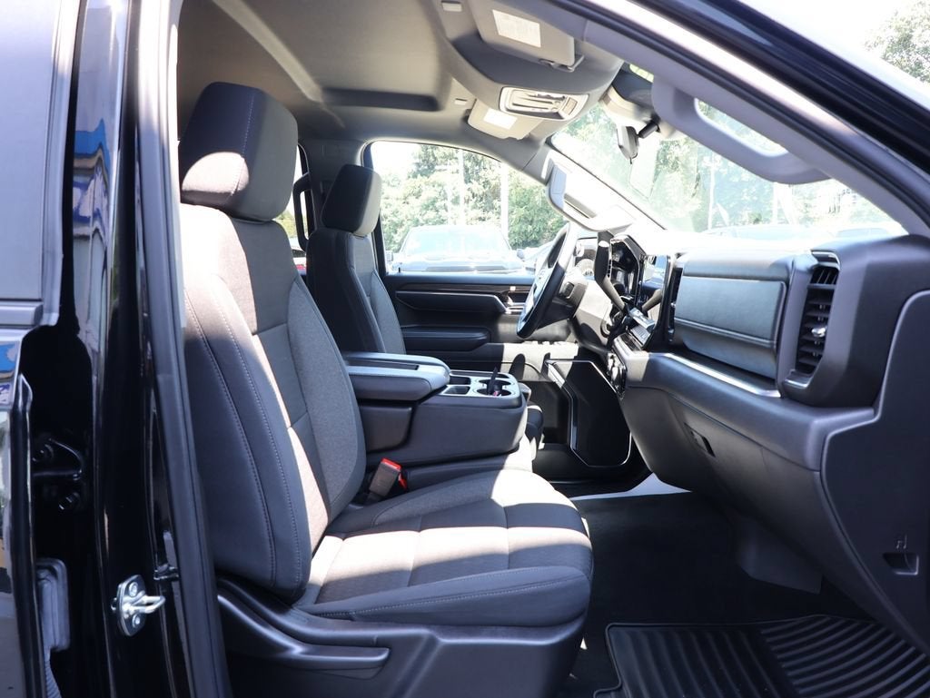 2025 Chevrolet Silverado 1500 LT (2FL)