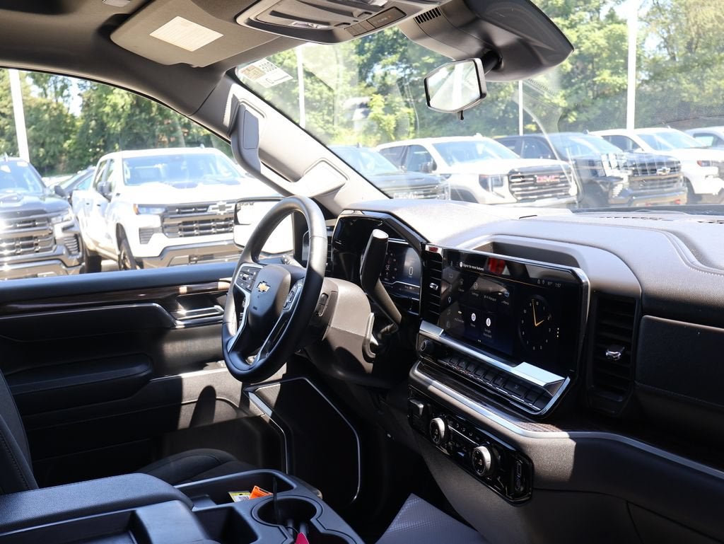 2025 Chevrolet Silverado 1500 LT (2FL)
