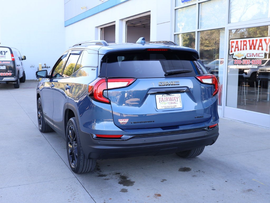 2024 GMC Terrain SLT
