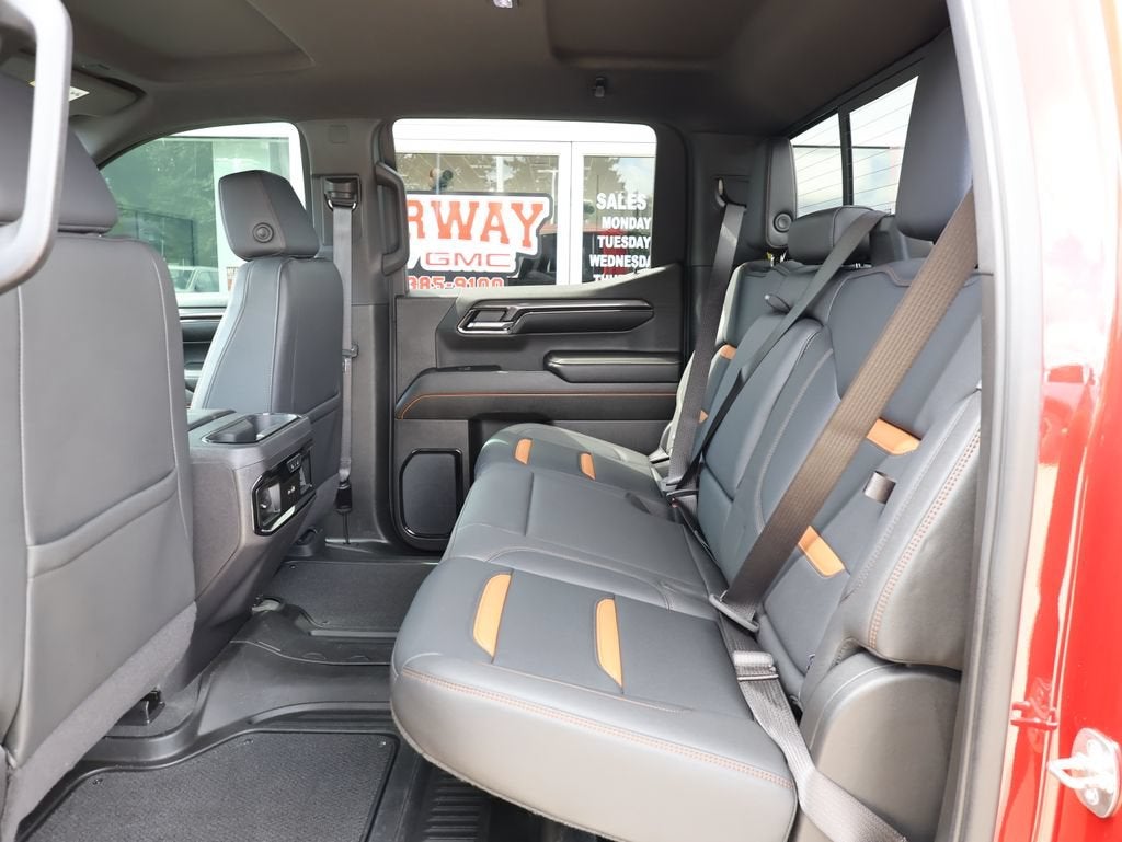 2024 GMC Sierra 1500 AT4