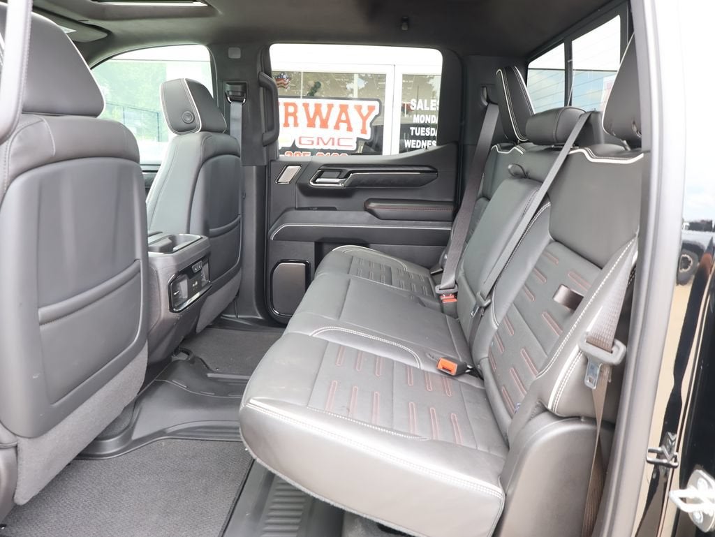 2024 GMC Sierra 1500 AT4X