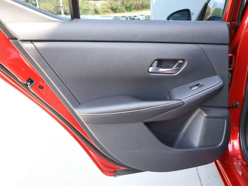 2022 Nissan Sentra SV Xtronic CVT