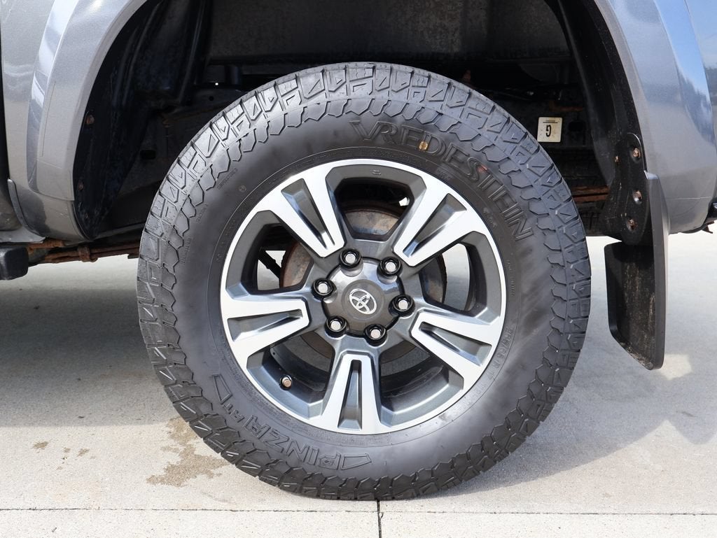 2017 Toyota Tacoma TRD Sport