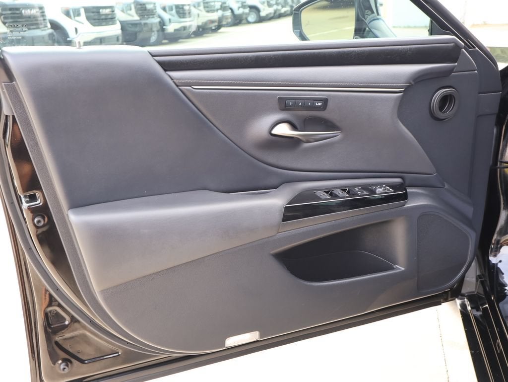 2022 Lexus ES 300h ES 300h