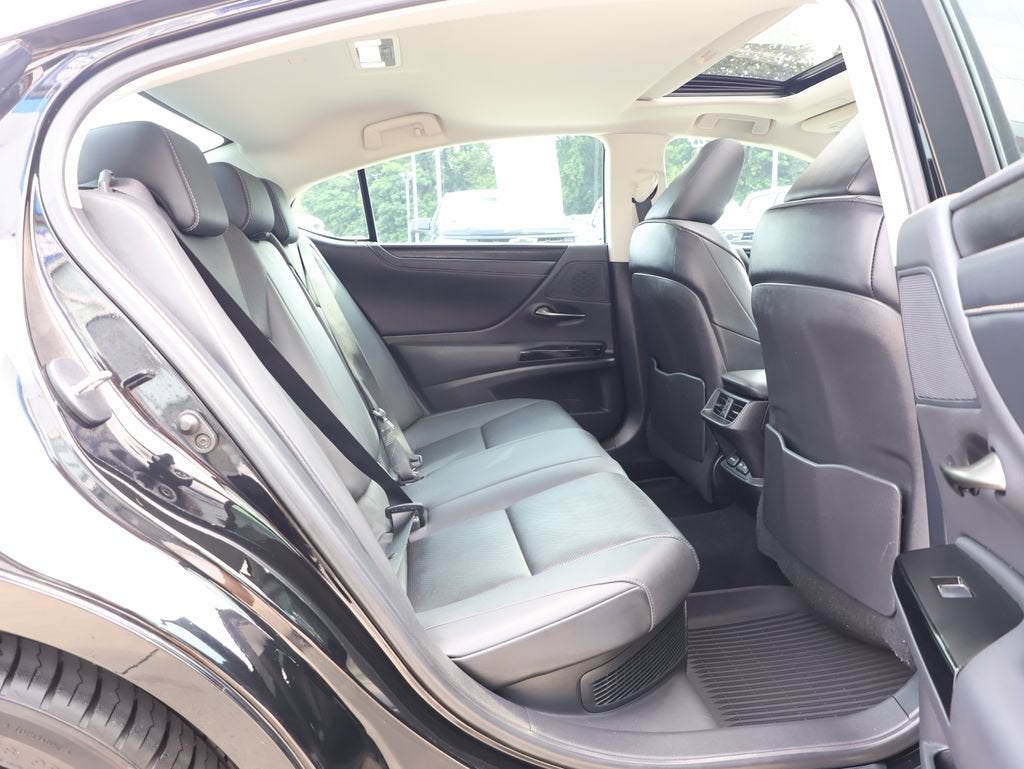 2022 Lexus ES 300h ES 300h