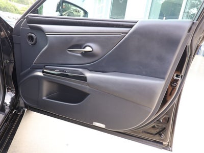 2022 Lexus ES 300h ES 300h