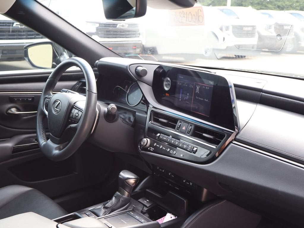 2022 Lexus ES 300h ES 300h