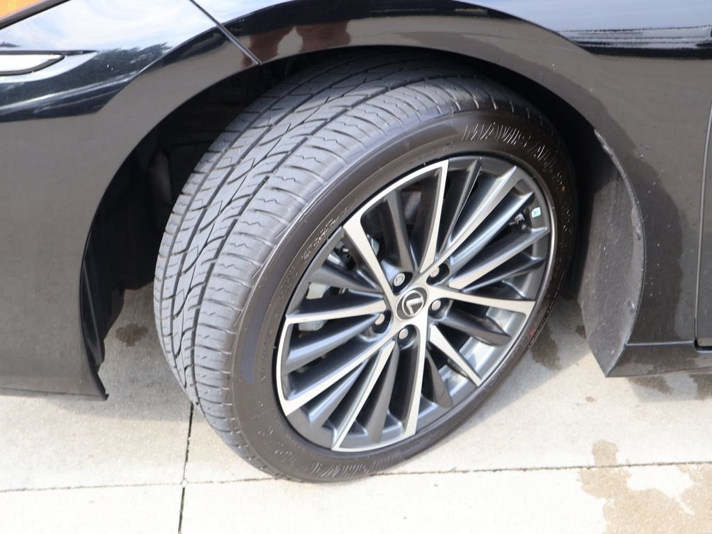 2022 Lexus ES 300h ES 300h