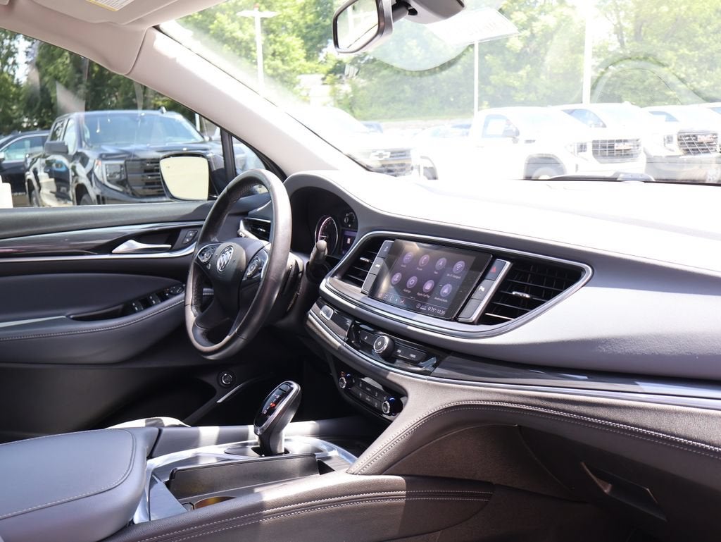 2021 Buick Enclave Essence
