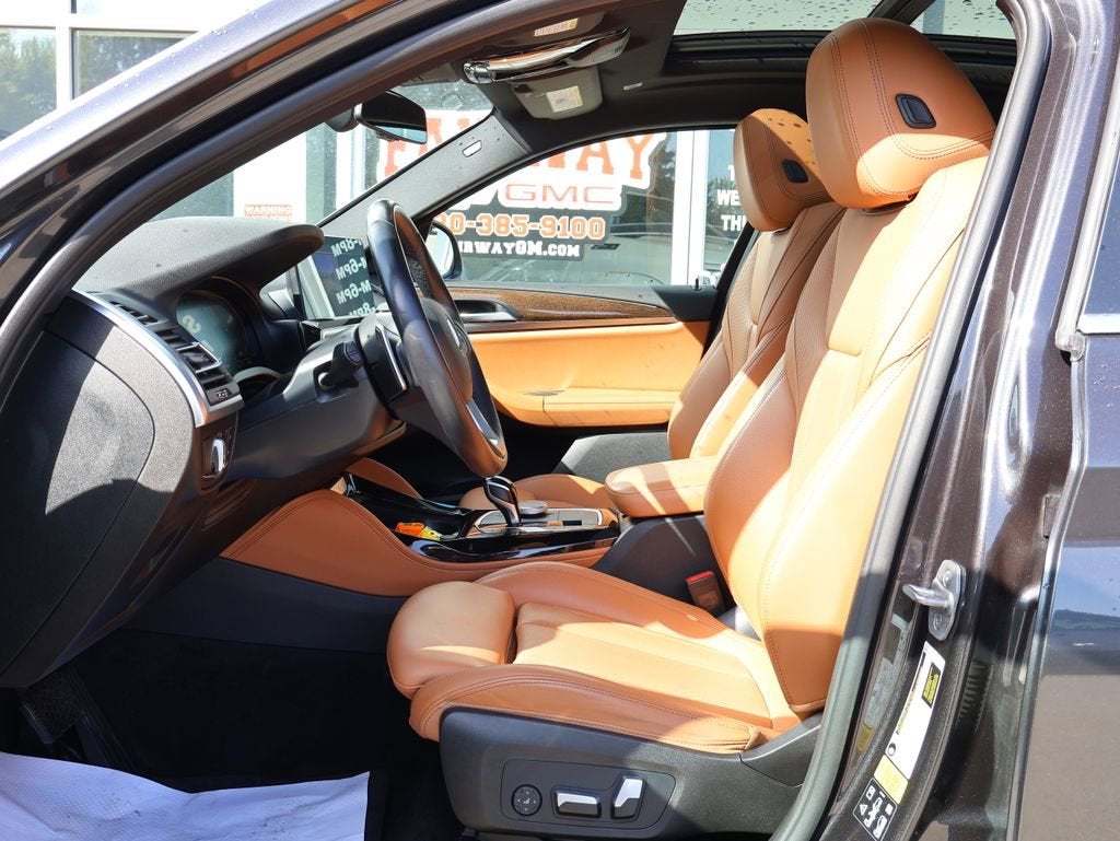 2023 BMW X4 xDrive30i