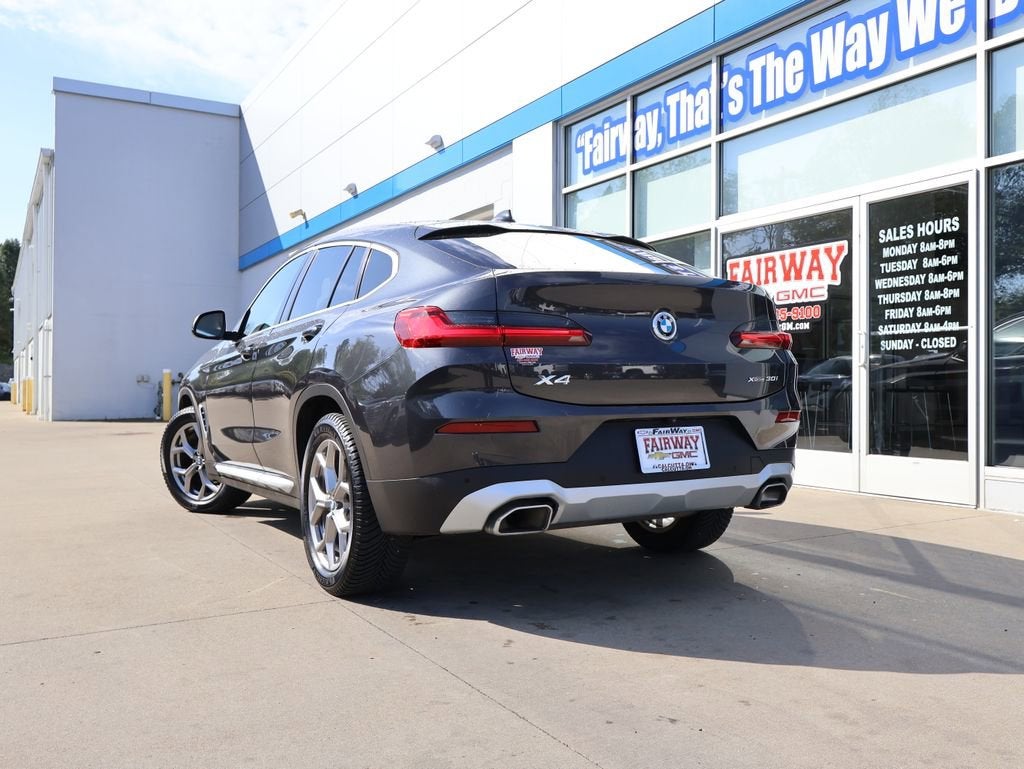 2023 BMW X4 xDrive30i