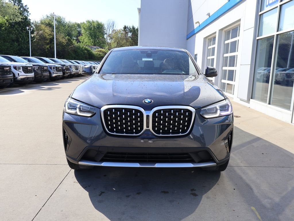2023 BMW X4 xDrive30i