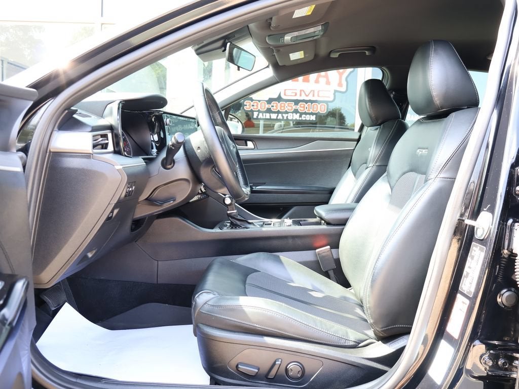 2022 Kia K5 GT-Line