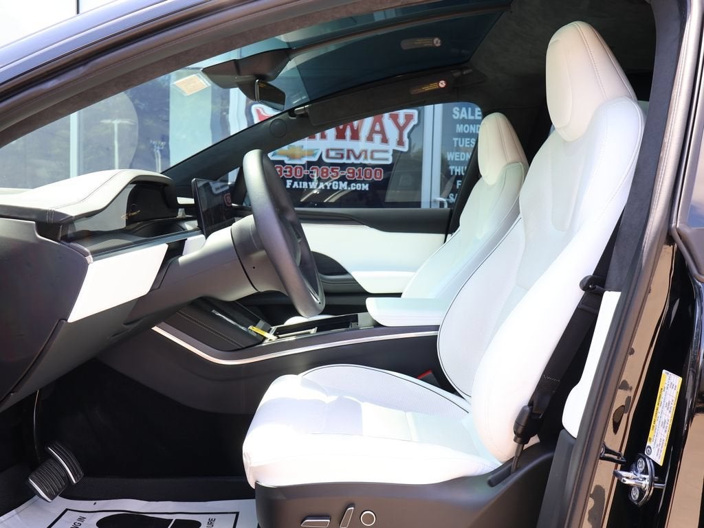 2023 Tesla Model X Plaid