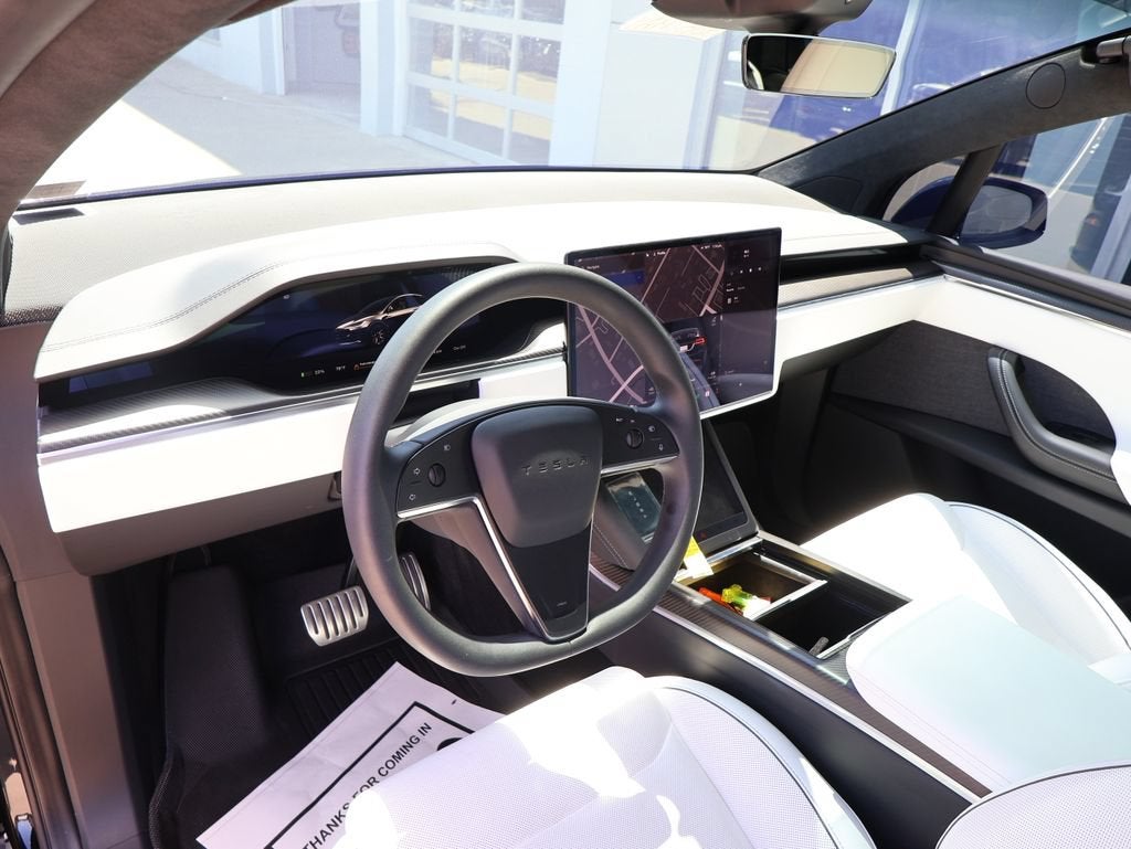 2023 Tesla Model X Plaid